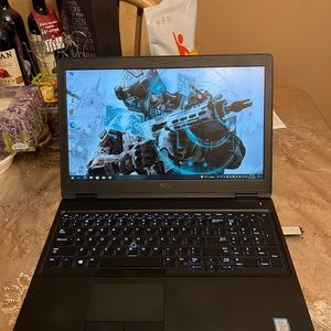 Dell 5570 powerful laptop 15.6”/ intel i7-6820-Quadcore/ 16GB RAM/ 256GB SSD/ R7